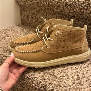 Women’s Hey Dude Wendy size 8